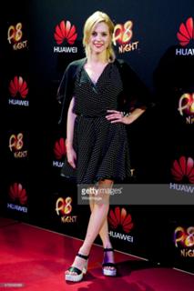 Maggie Civantos feet photo 1