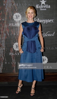 Maggie Civantos feet photo 7