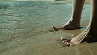 Maggie Civantos feet photo 19