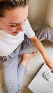Maggie Civantos feet photo 6
