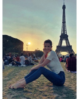 Maggie Geha feet photo 19