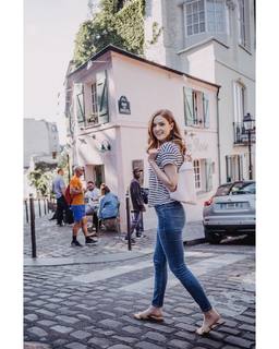 Maggie Geha feet photo 8