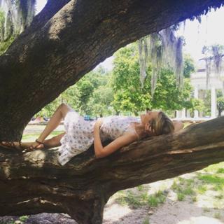 Maggie Grace feet photo thumbnail