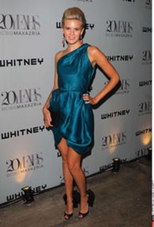 Maggie Grace feet photo thumbnail