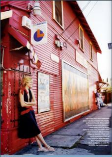 Maggie Grace feet photo thumbnail