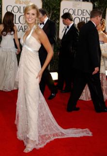 Maggie Grace feet photo thumbnail