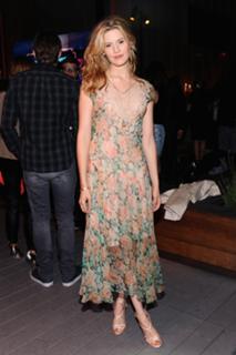 Maggie Grace feet photo thumbnail