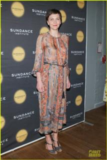Maggie Gyllenhaal feet photo thumbnail
