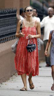 Maggie Gyllenhaal feet photo thumbnail