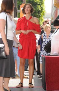 Maggie Gyllenhaal feet photo thumbnail