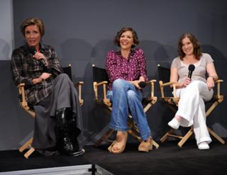 Maggie Gyllenhaal feet photo thumbnail