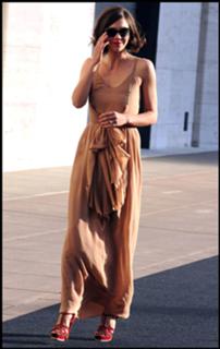 Maggie Gyllenhaal feet photo thumbnail