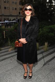 Maggie Gyllenhaal feet photo thumbnail