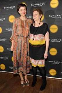 Maggie Gyllenhaal feet photo thumbnail