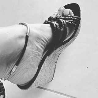 Maggie Haralambidou feet photo 6