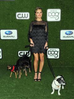 Maggie Lawson feet photo thumbnail