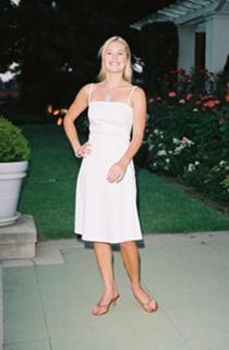Maggie Lawson feet photo thumbnail