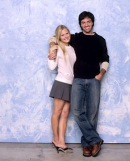 Maggie Lawson feet photo thumbnail