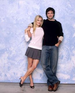 Maggie Lawson feet photo thumbnail