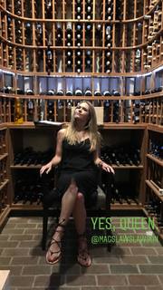 Maggie Lawson feet photo thumbnail