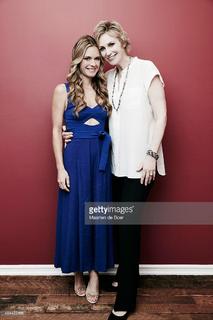 Maggie Lawson feet photo thumbnail