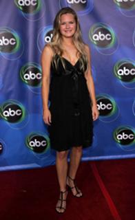 Maggie Lawson feet photo thumbnail