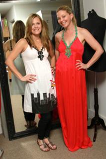Maggie Lawson feet photo thumbnail