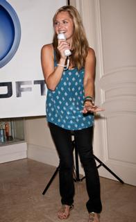 Maggie Lawson feet photo thumbnail