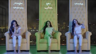 Maggie Lindemann feet photo thumbnail