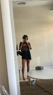 Maggie Lindemann feet photo thumbnail