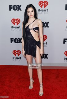Maggie Lindemann feet photo thumbnail