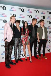 Maggie Lindemann feet photo thumbnail