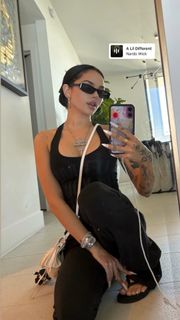 Maggie Lindemann feet photo 6