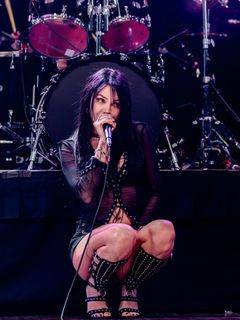 Maggie Lindemann feet photo 15