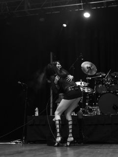 Maggie Lindemann feet photo 10