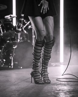 Maggie Lindemann feet photo 5