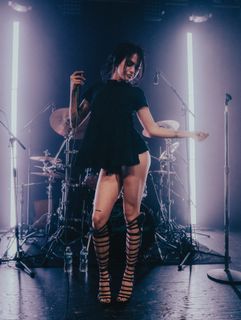 Maggie Lindemann feet photo 9