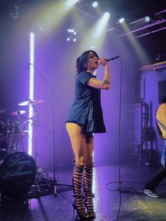 Maggie Lindemann feet photo 6