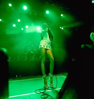 Maggie Lindemann feet photo 3