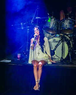 Maggie Lindemann feet photo 15