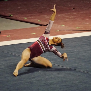 Maggie Nichols feet photo 8