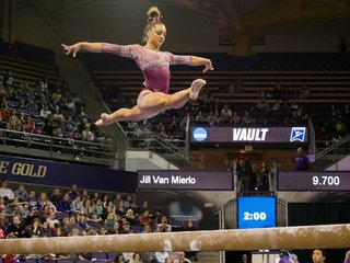 Maggie Nichols feet photo 2