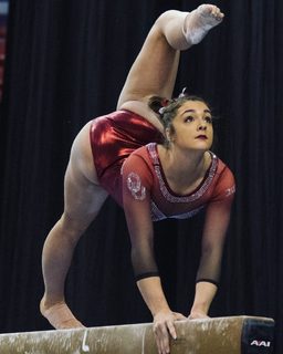 Maggie Nichols feet photo 18