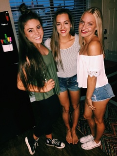 Maggie Nichols feet photo 18