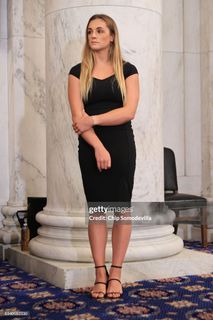 Maggie Nichols feet photo 2