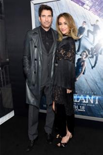 Maggie Q feet photo thumbnail