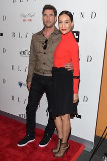 Maggie Q feet photo thumbnail