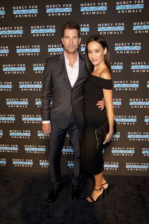 Maggie Q feet photo thumbnail