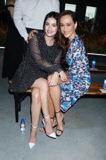 Maggie Q feet photo thumbnail