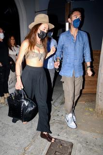 Maggie Q feet photo thumbnail